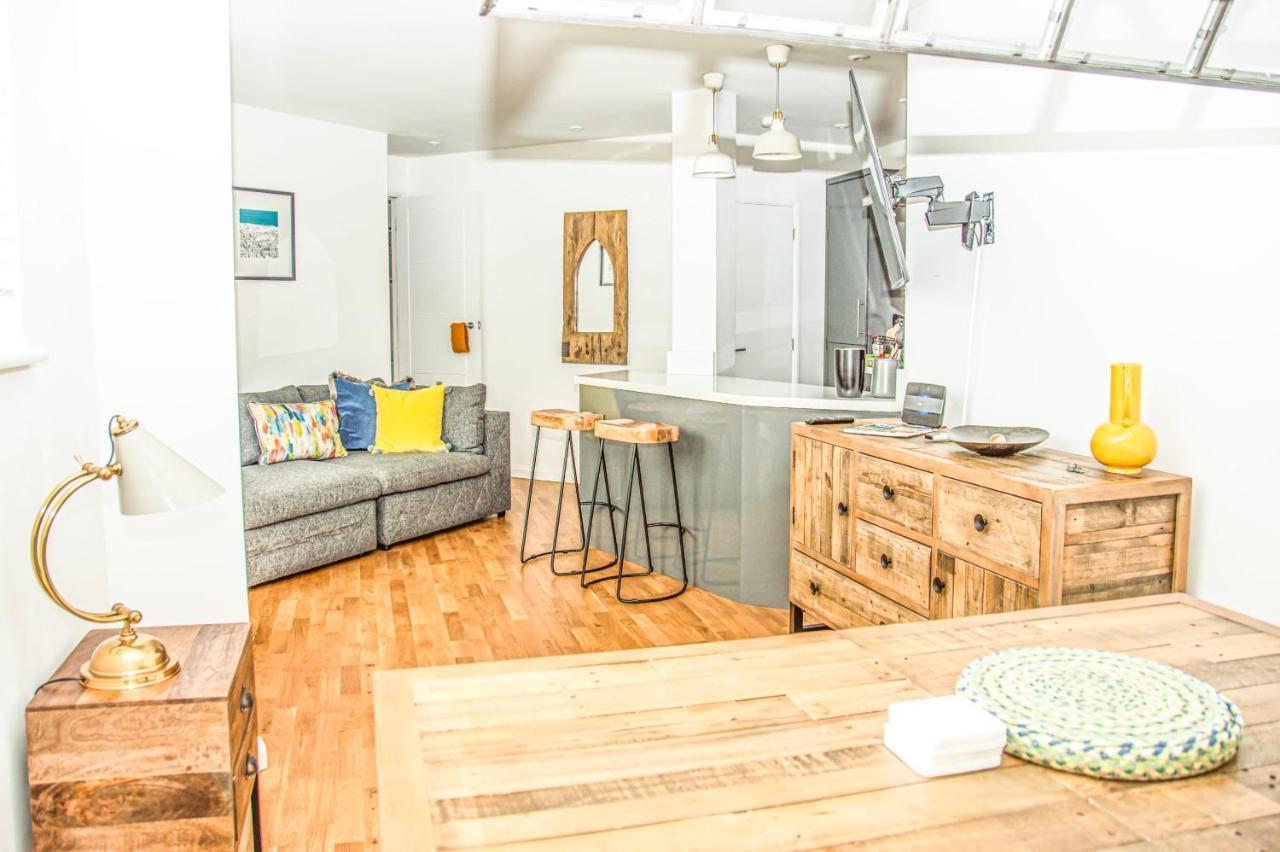 Magnolious Marr House City Centre Parking Бат Екстериор снимка